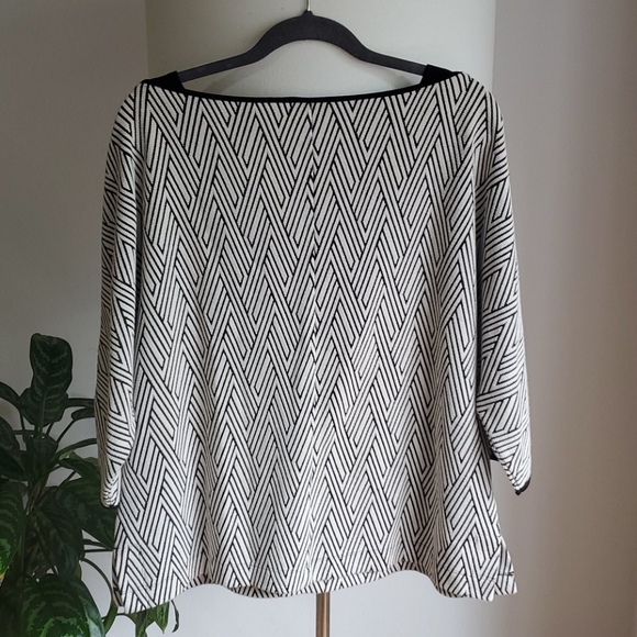 🏷Chicos Urban style Blouse - Picture 5 of 8
